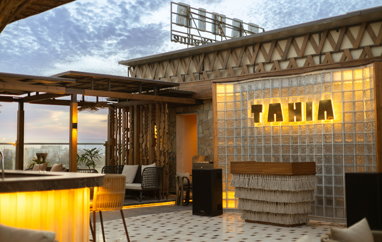 restaurant in Noida
